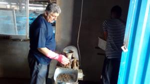 ساخت غذا نیمه تره در مرکز شهید رجایی