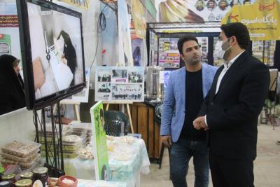 حسن اسحاقی مدیر کل شیلات مازندران از نمایشگاه اسوه‌های بسیج  در چهارمین روز از هفته بسیج بازدید نمود.