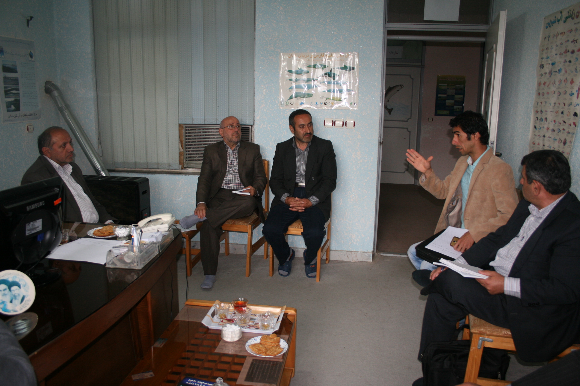 مدیرکل شیلات مازندران اعلام کرد: پیش بینی می شود امسال 40 میلیون دلار صادرات آبزیان داشته باشیم .