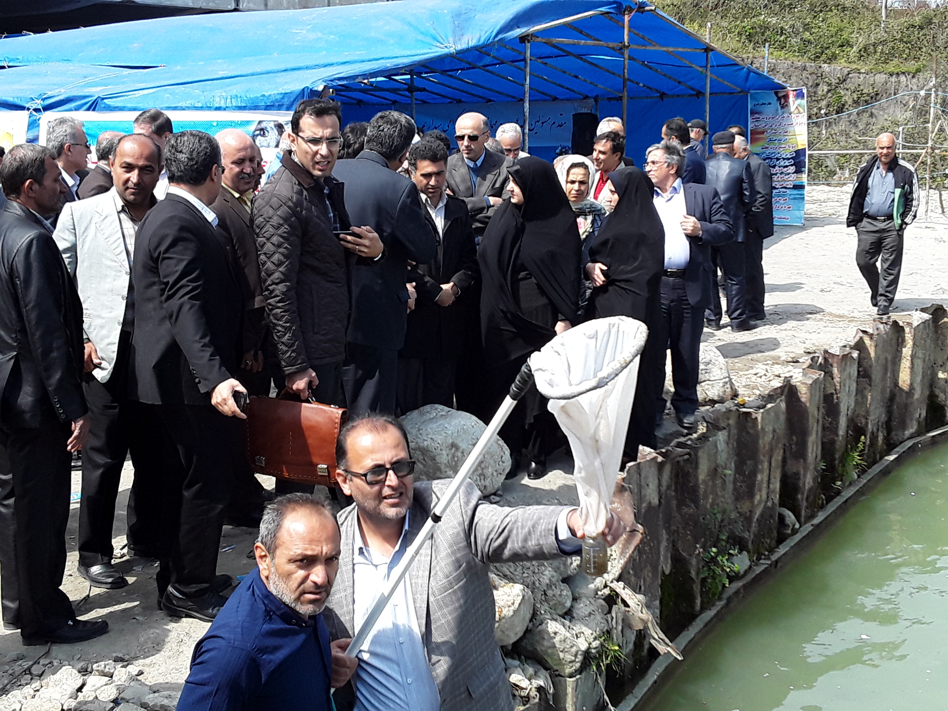 رونمایی ازطرح مردمی وترویجی کمک به مهاجرت وحفاظت ازتکثیرطبیعی ماهی سفیددررودخانه خیرودکنارشهرستان نوشهر