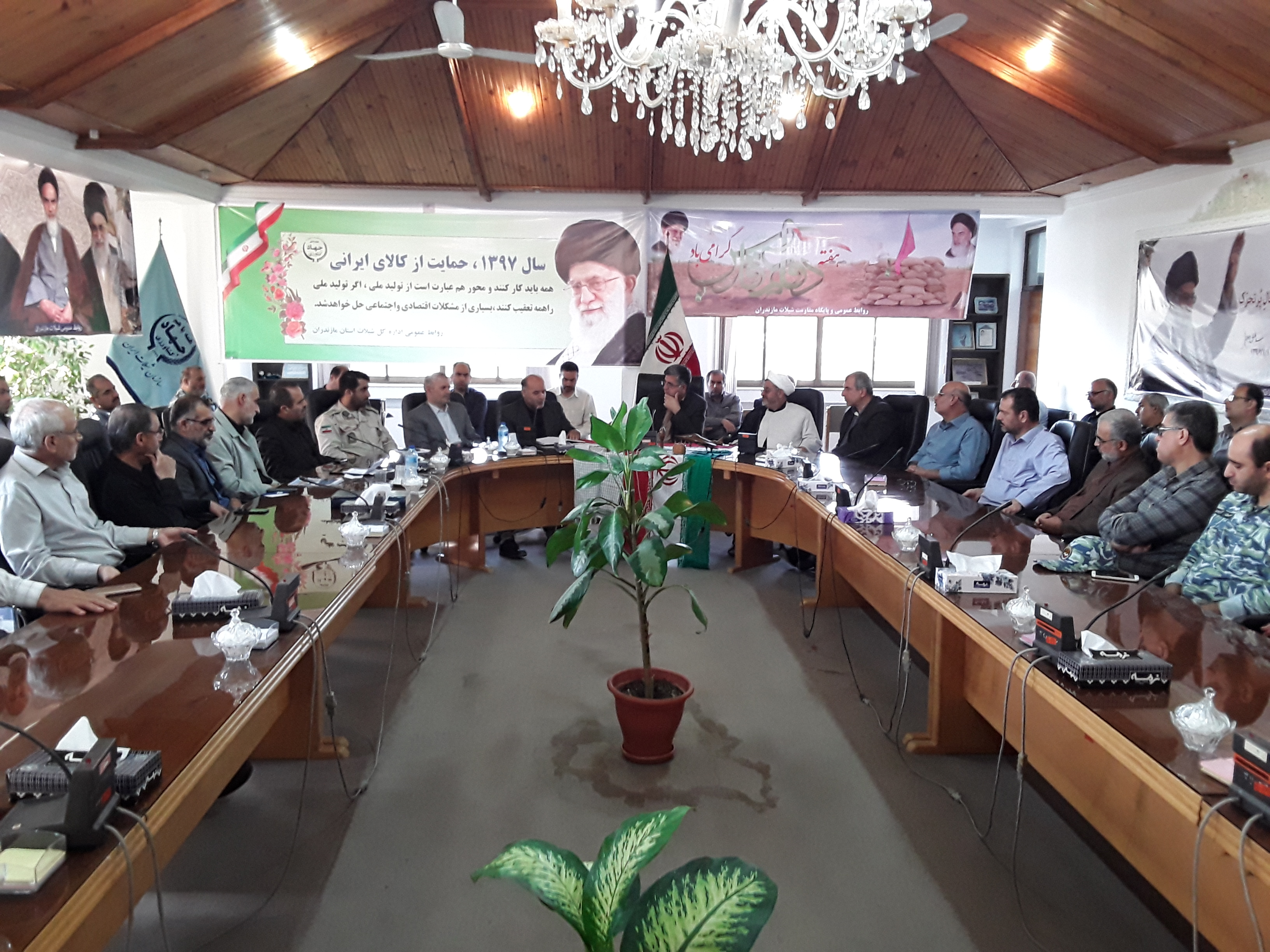 برگزاری مراسم گرامیداشت هفته دفاع مقدس دراداره کل شیلات مازندران