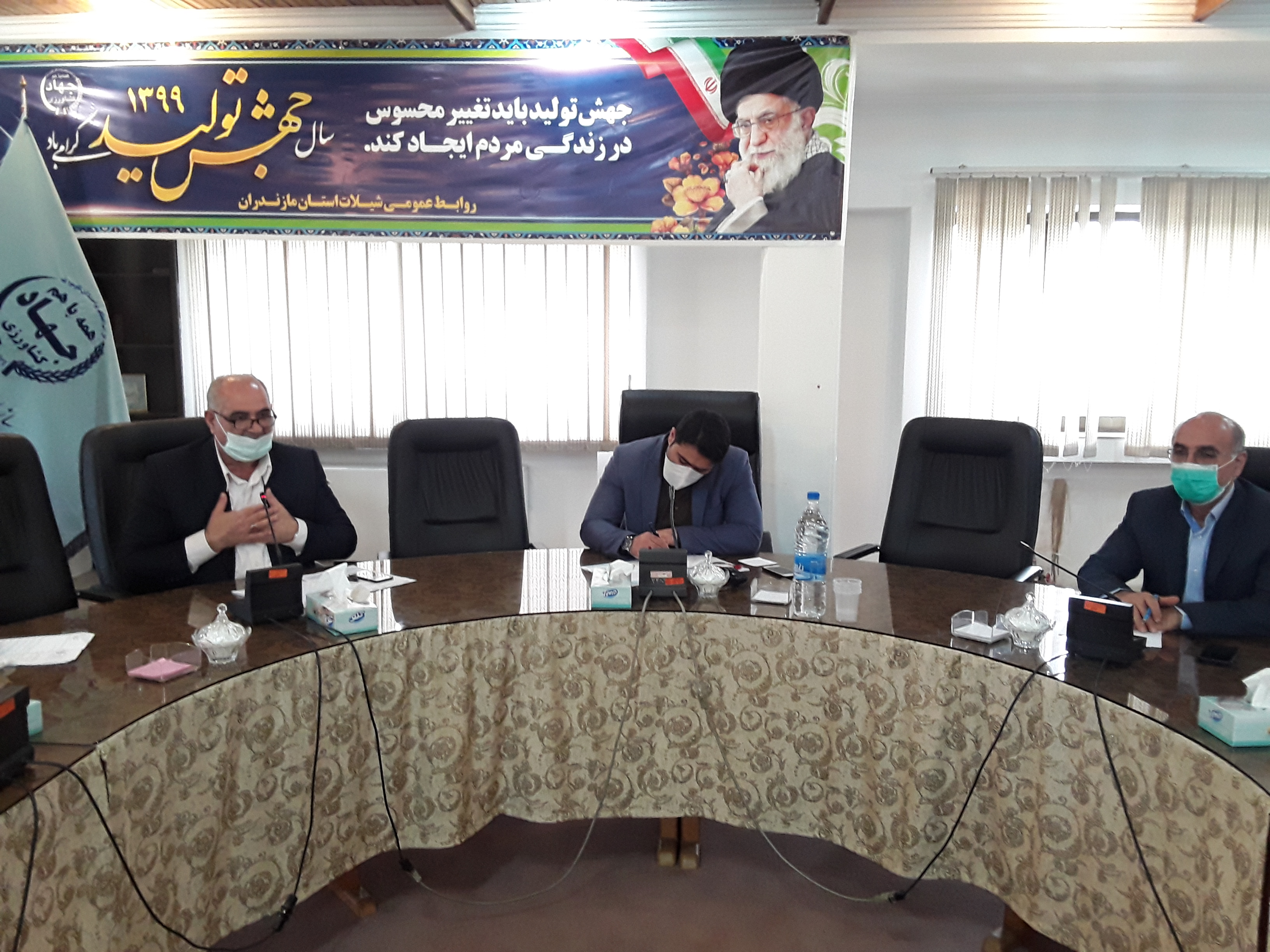 برگزاری جلسه هم اندیشی رفع موانع صادرات محصولات شیلاتی دراداره کل شیلات مازندران  