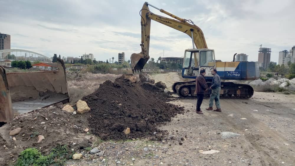 مدیر کل شیلات مازندران از آغاز عملیات مخلوط ریزی میانه اسکله ۲۰۰ متری بندر بابلسر خبر داد.