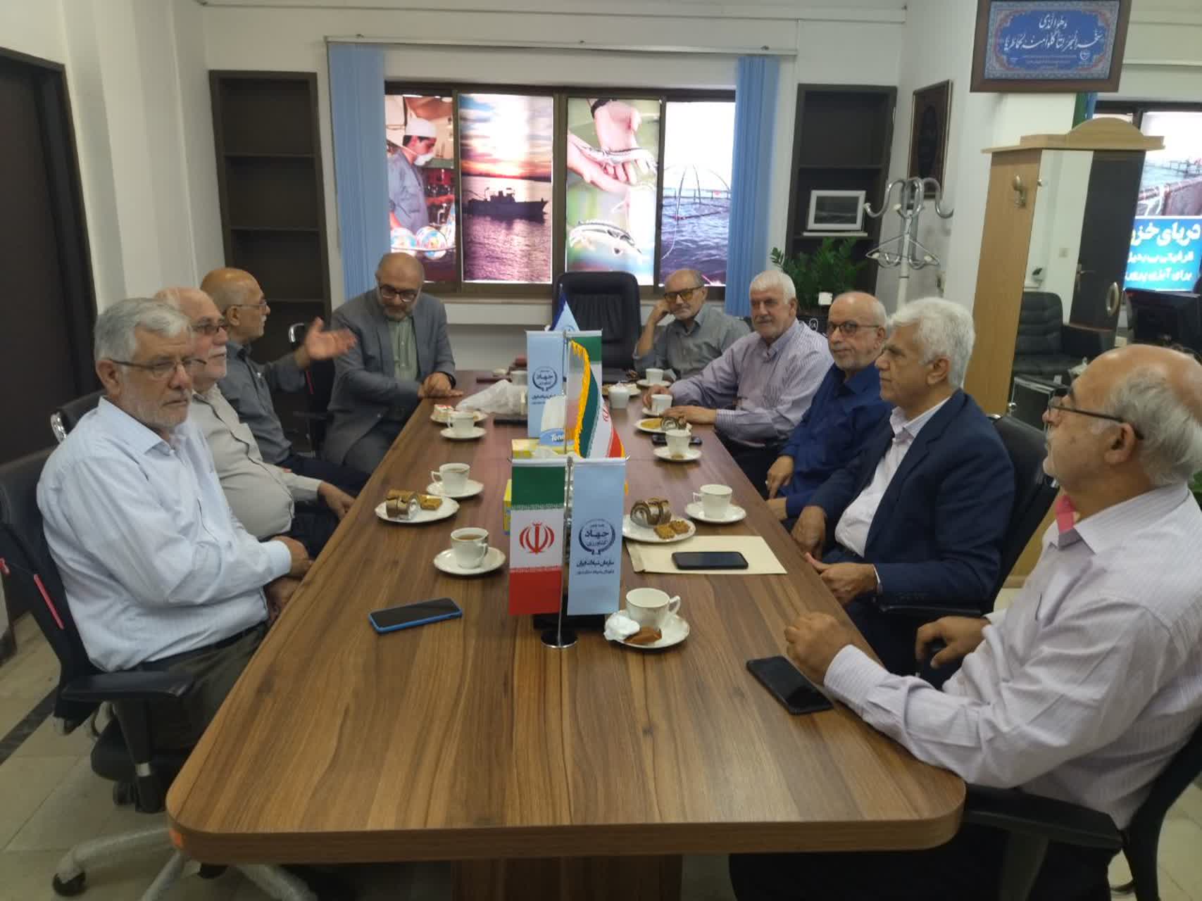 دیدار سرپرست اداره کل شیلات مازندران با مدیران بازنشسته و پیشکسوتان شیلاتی استان.